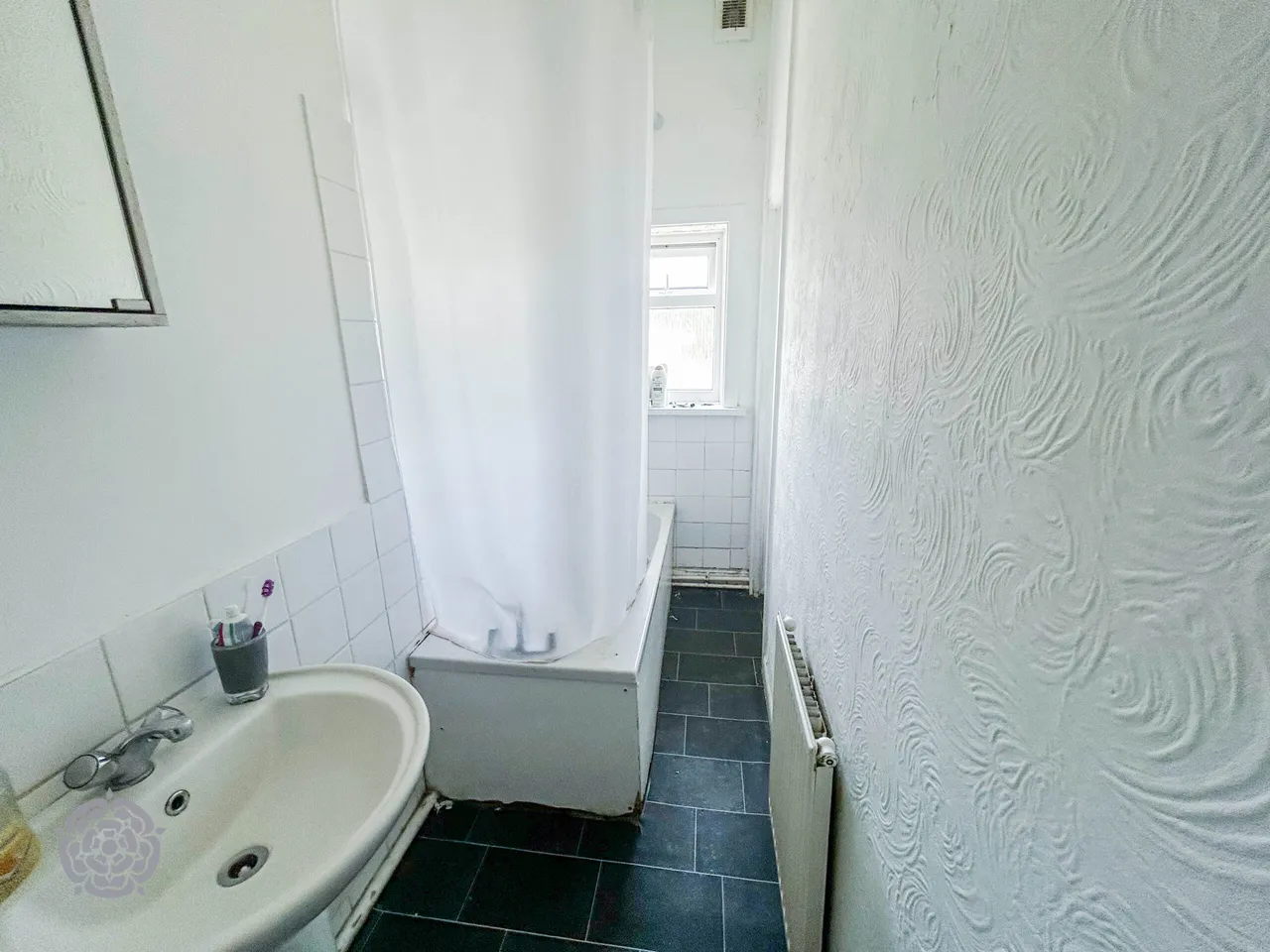 Victoria Grove, Bolton, BL1 4JN, photo 8