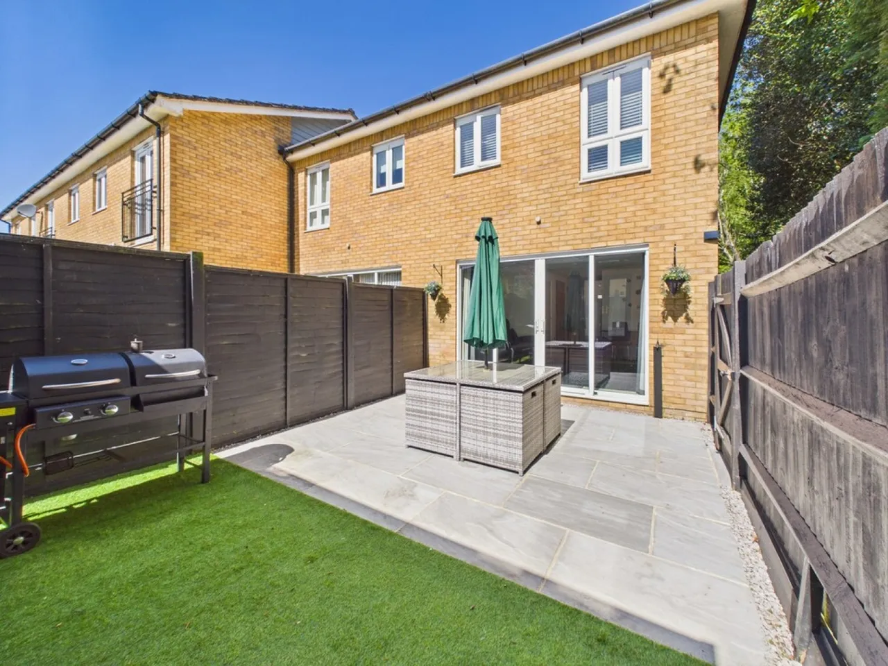 Pound Hill, Crawley, photo 5