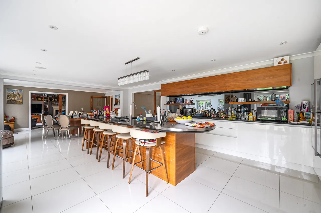 Bulstrode Way, Gerrards Cross, SL9, photo 3