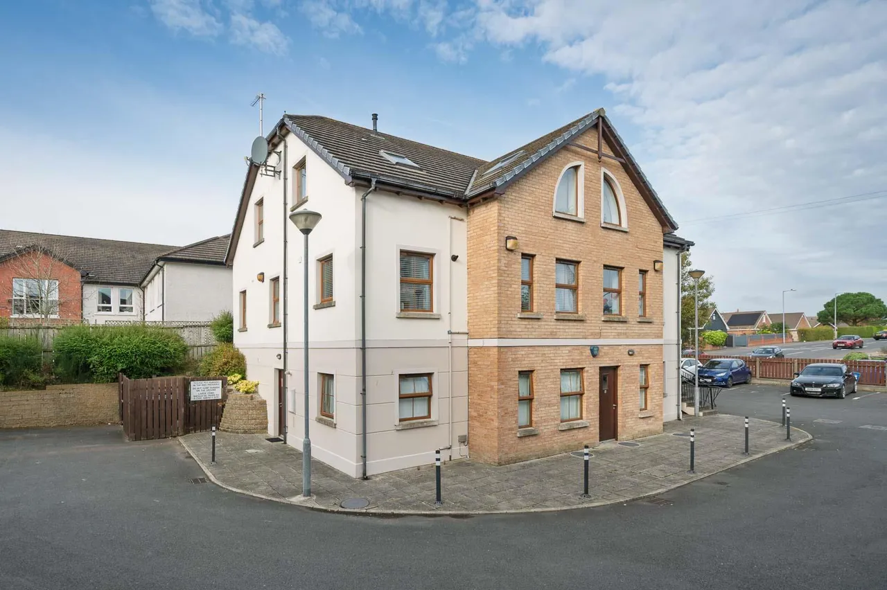 2 bed flat for sale, old belfast road, bangor, BT19