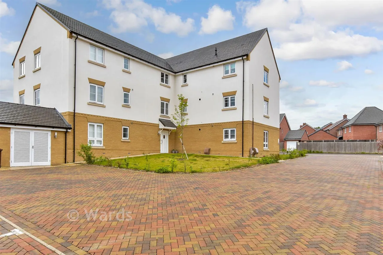Cornfield Drive, Gravesend, DA11, photo 11