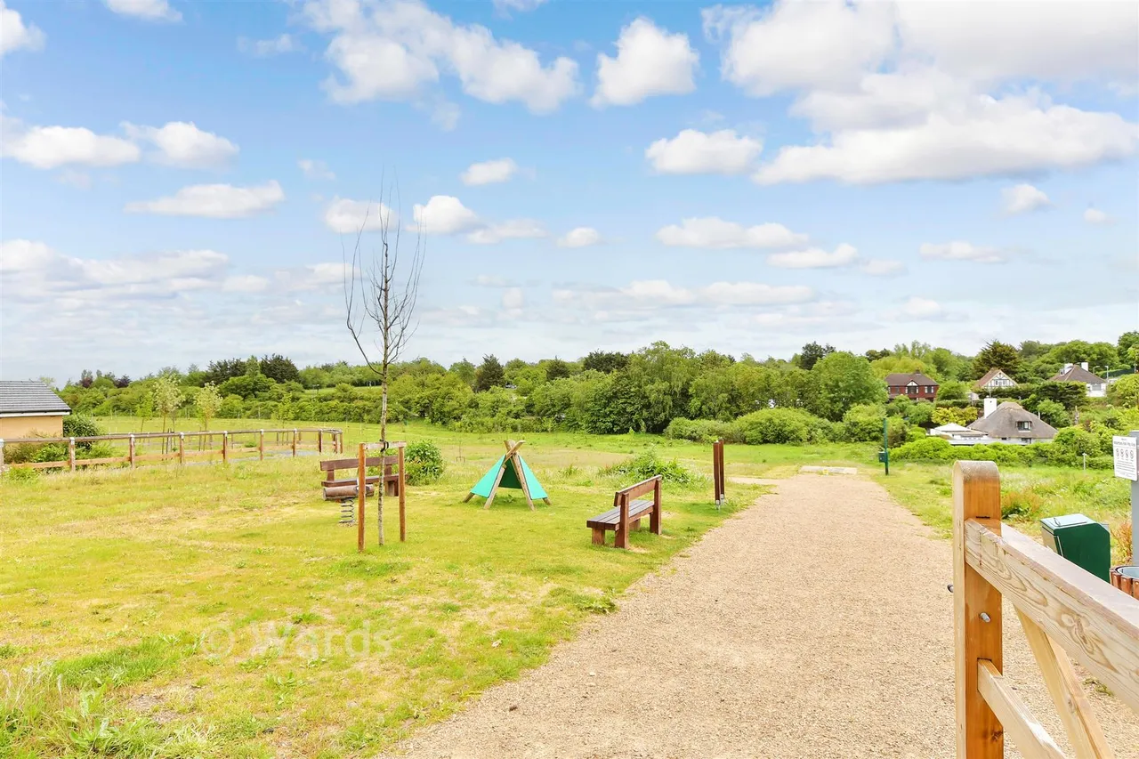 Cornfield Drive, Gravesend, DA11, photo 5