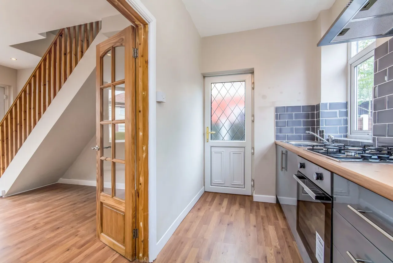 Sandileigh Avenue, Brinnington, SK5, photo 4
