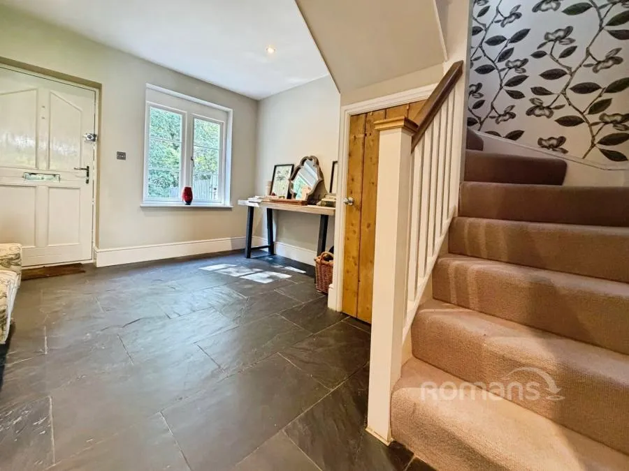 Wellington Avenue, Virginia Water, GU25, photo 6