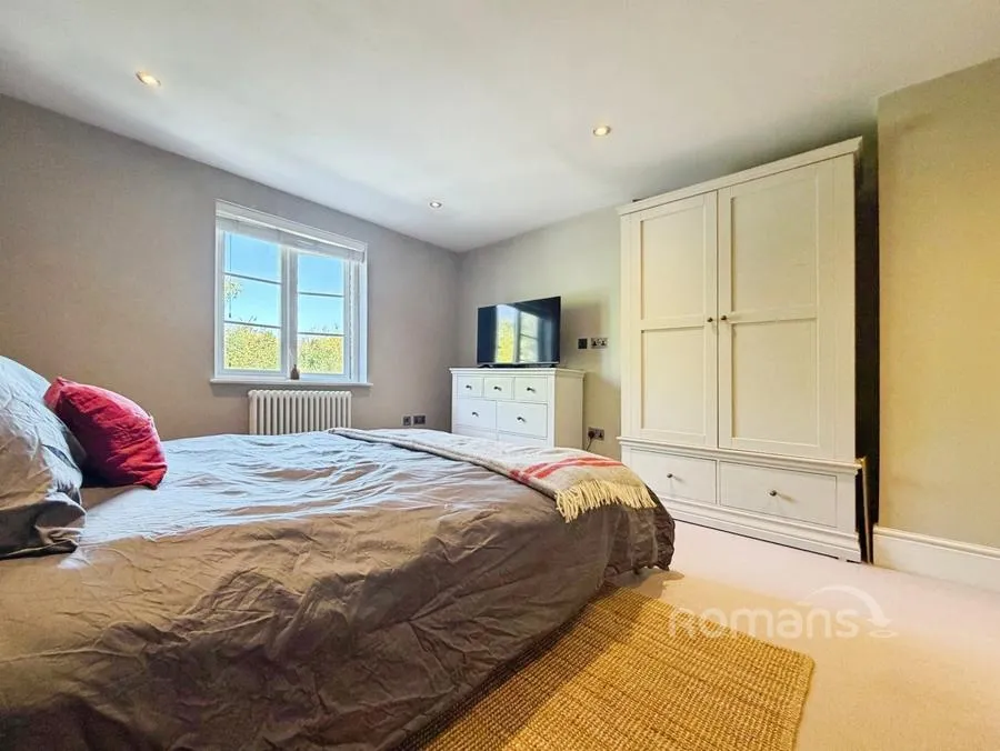 Wellington Avenue, Virginia Water, GU25, photo 13