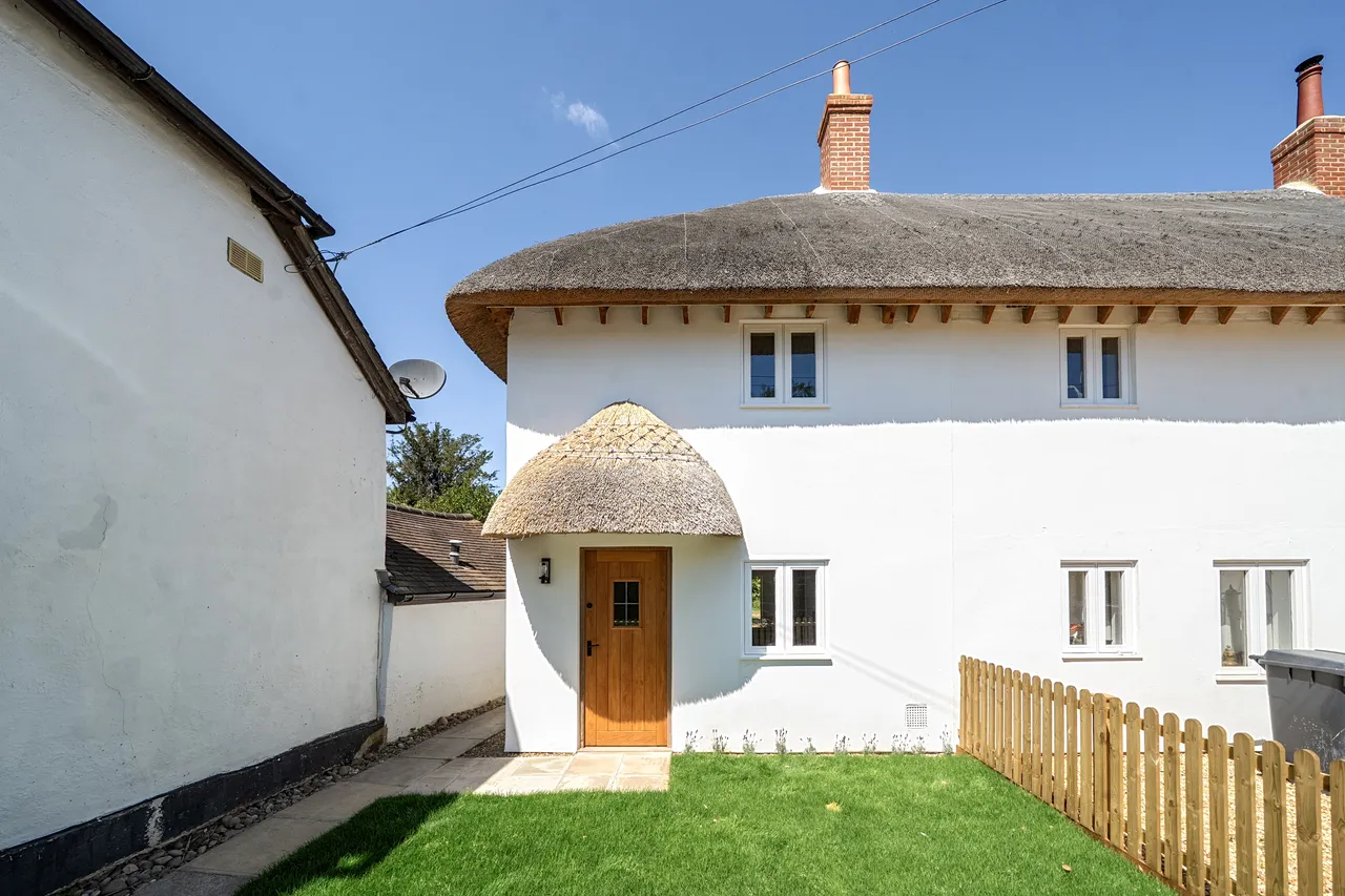 High Street, Monxton, SP11, photo 12