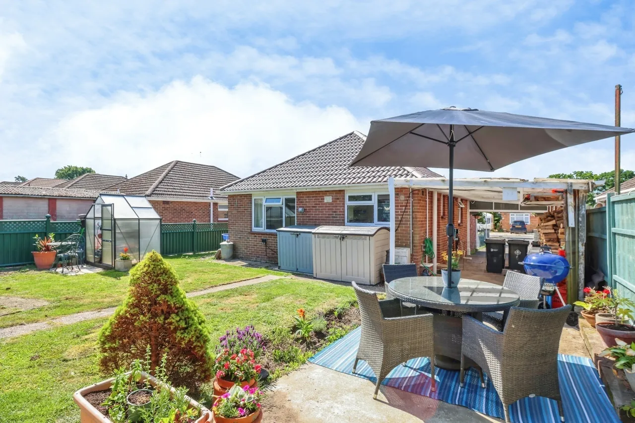 Birchwood Road, Poole, BH16, photo 11