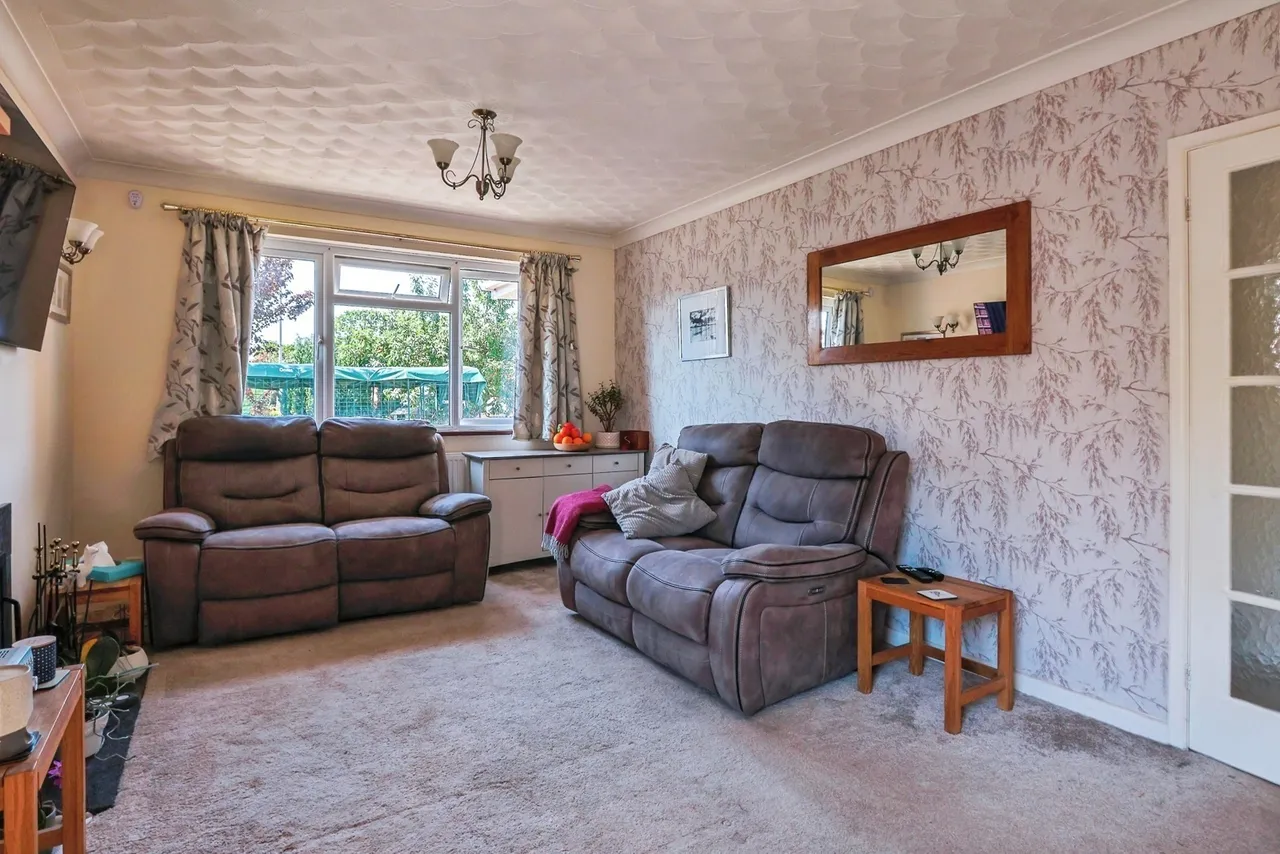 Birchwood Road, Poole, BH16, photo 3