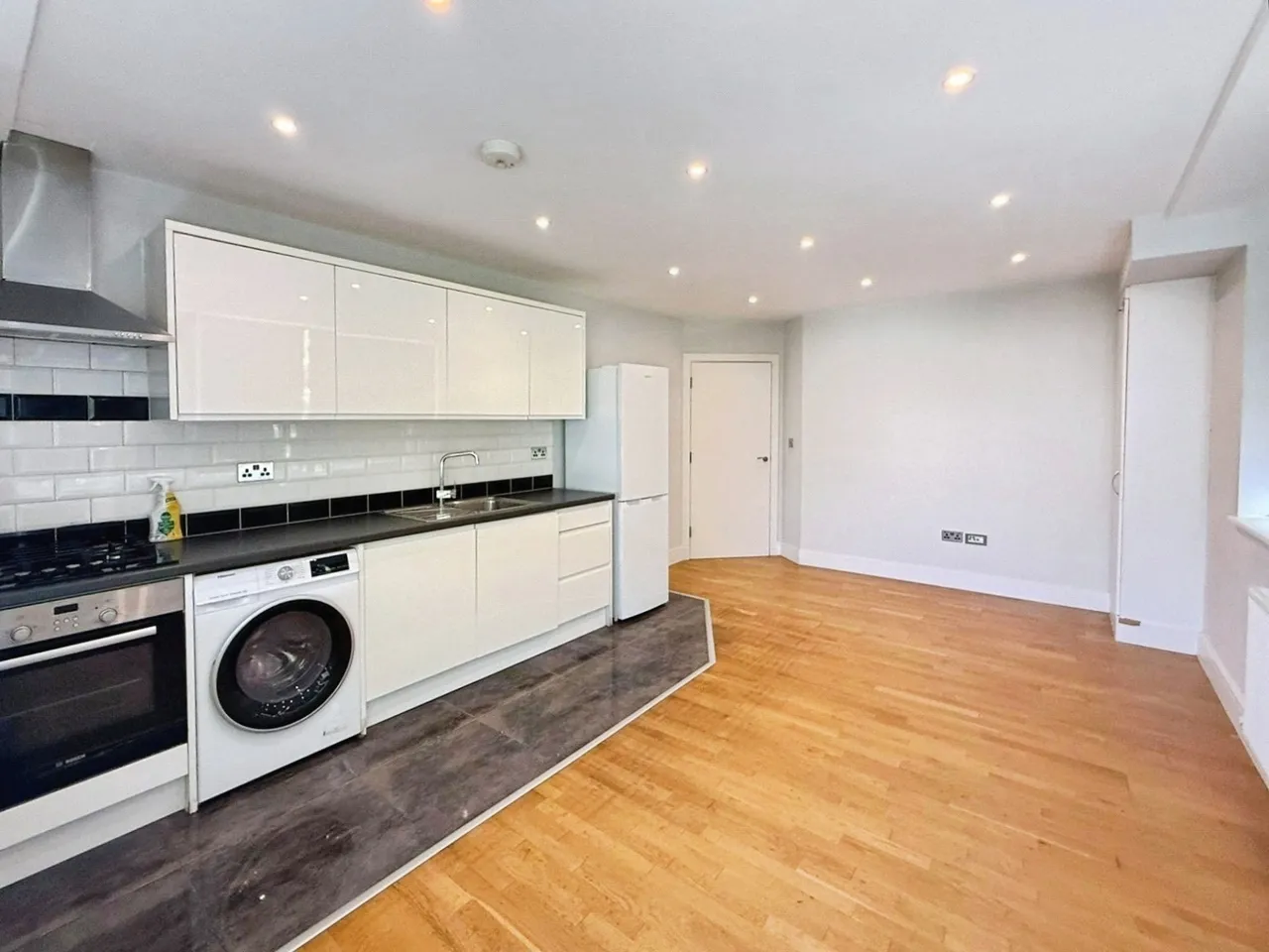 London Road, Bracknell, RG12, photo 9