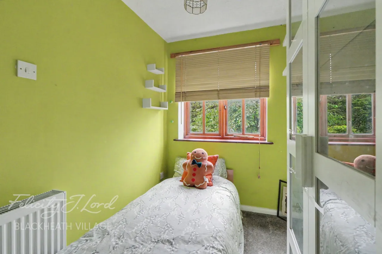 Hither Farm Road, photo 12