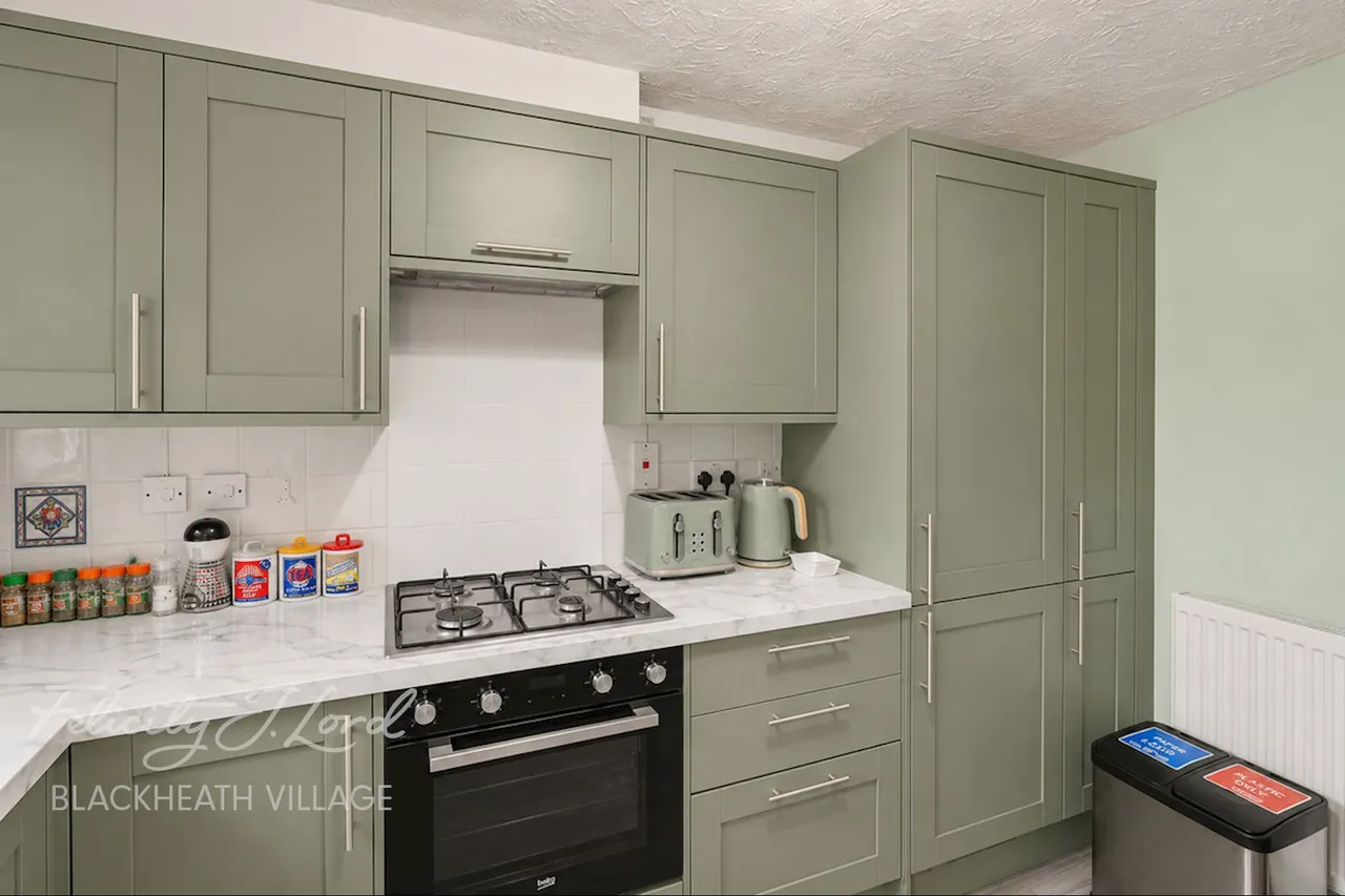 Hither Farm Road, photo 23