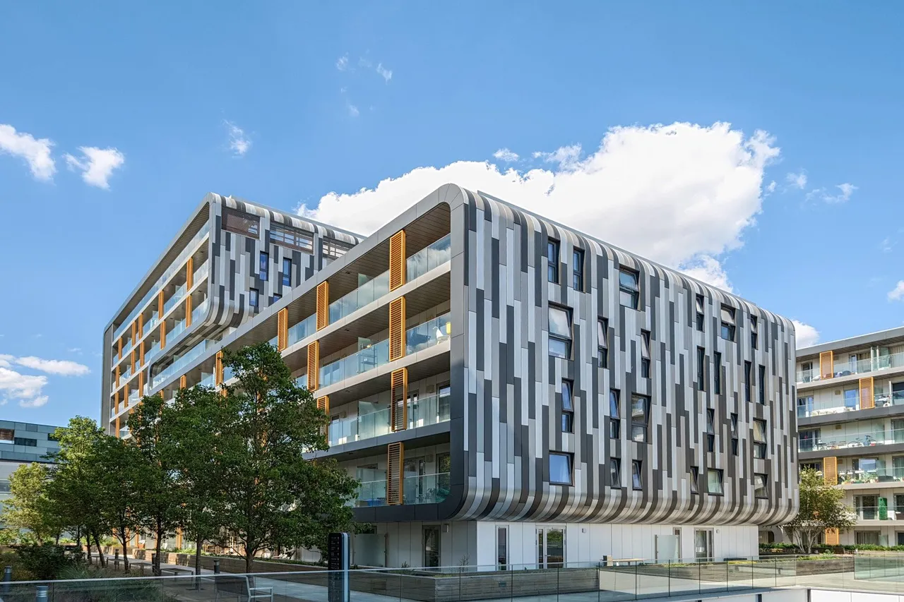 2 bed flat for sale — Love Lane, SE18