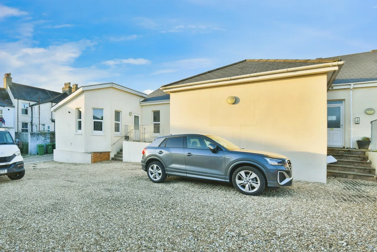 2 bed house for sale — Thomas Lane, Plymouth