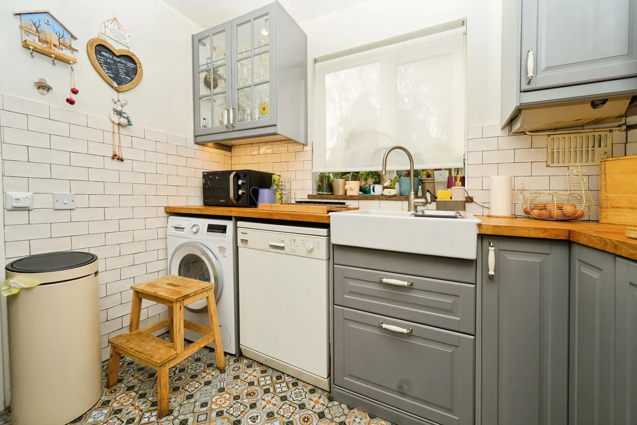 Haltside, Hatfield, AL10, photo 14