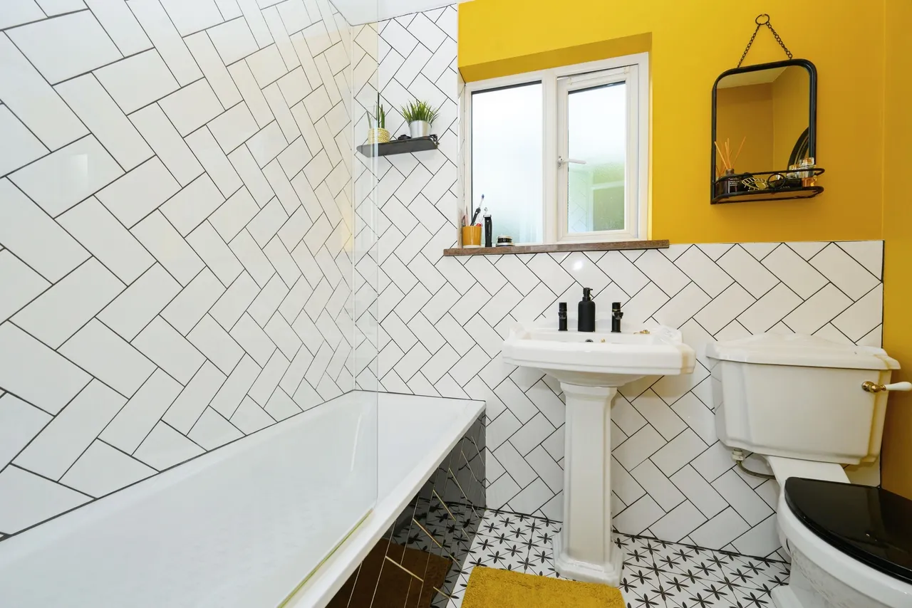Haltside, Hatfield, AL10, photo 13