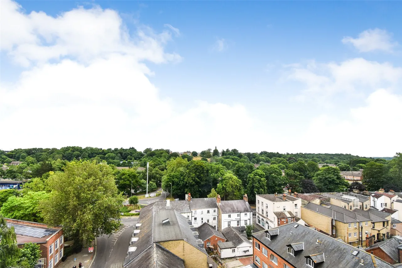 Station Road, Aldershot, Hampshire, GU11 1BG, photo 11