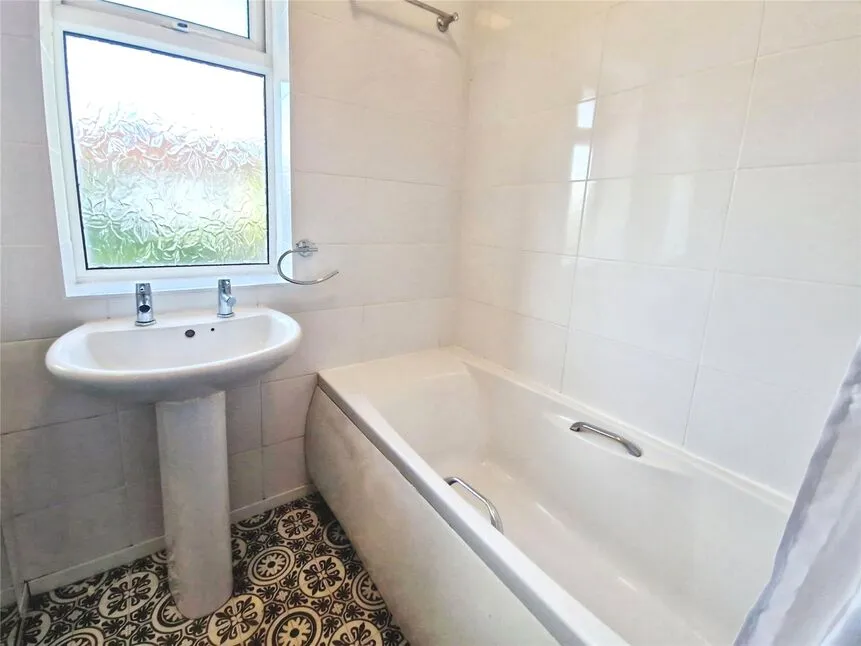 Marsh Road, Little Hulton, M38, photo 7