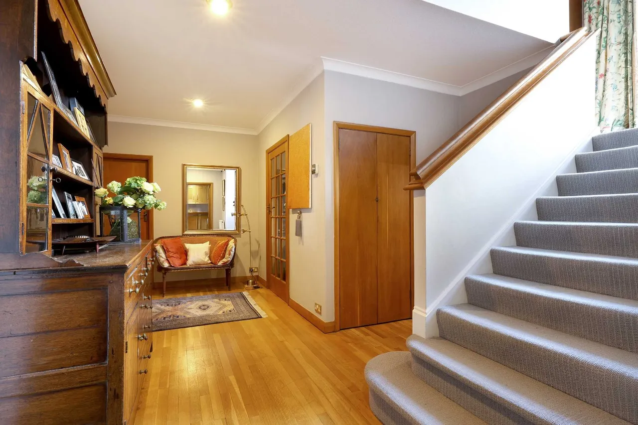Bull Lane, Gerrards Cross, SL9, photo 11