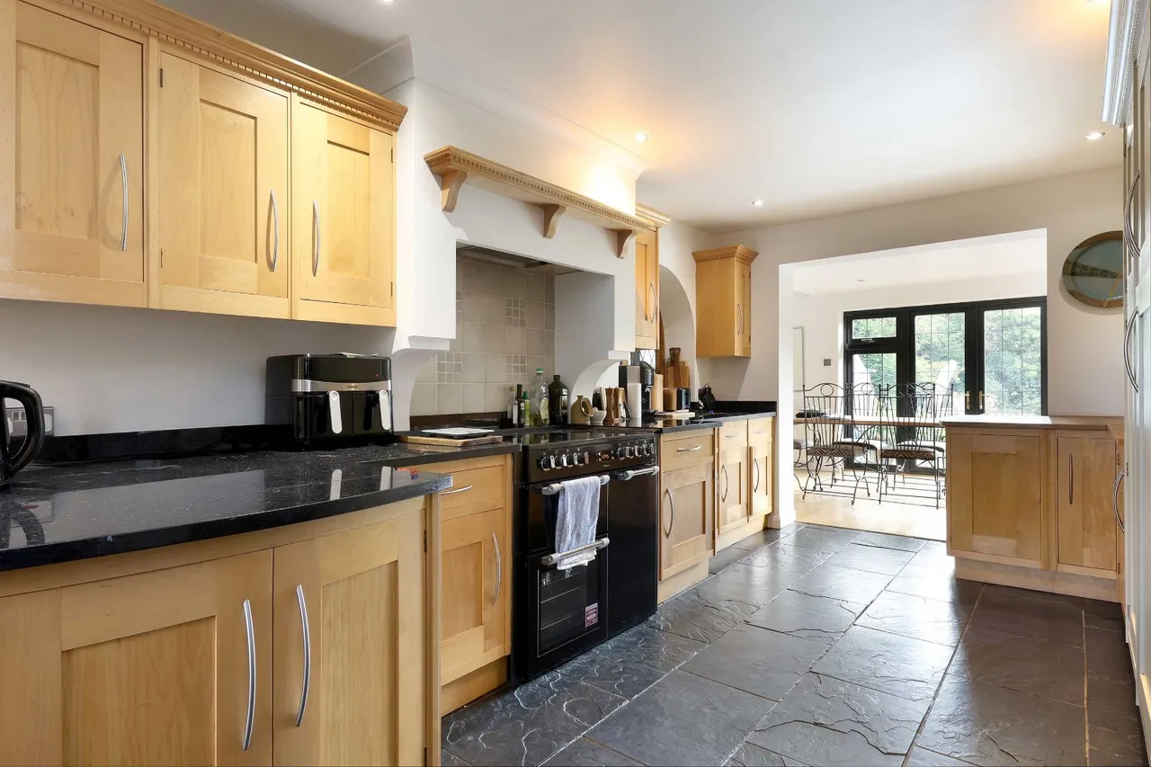 Bull Lane, Gerrards Cross, SL9, photo 5