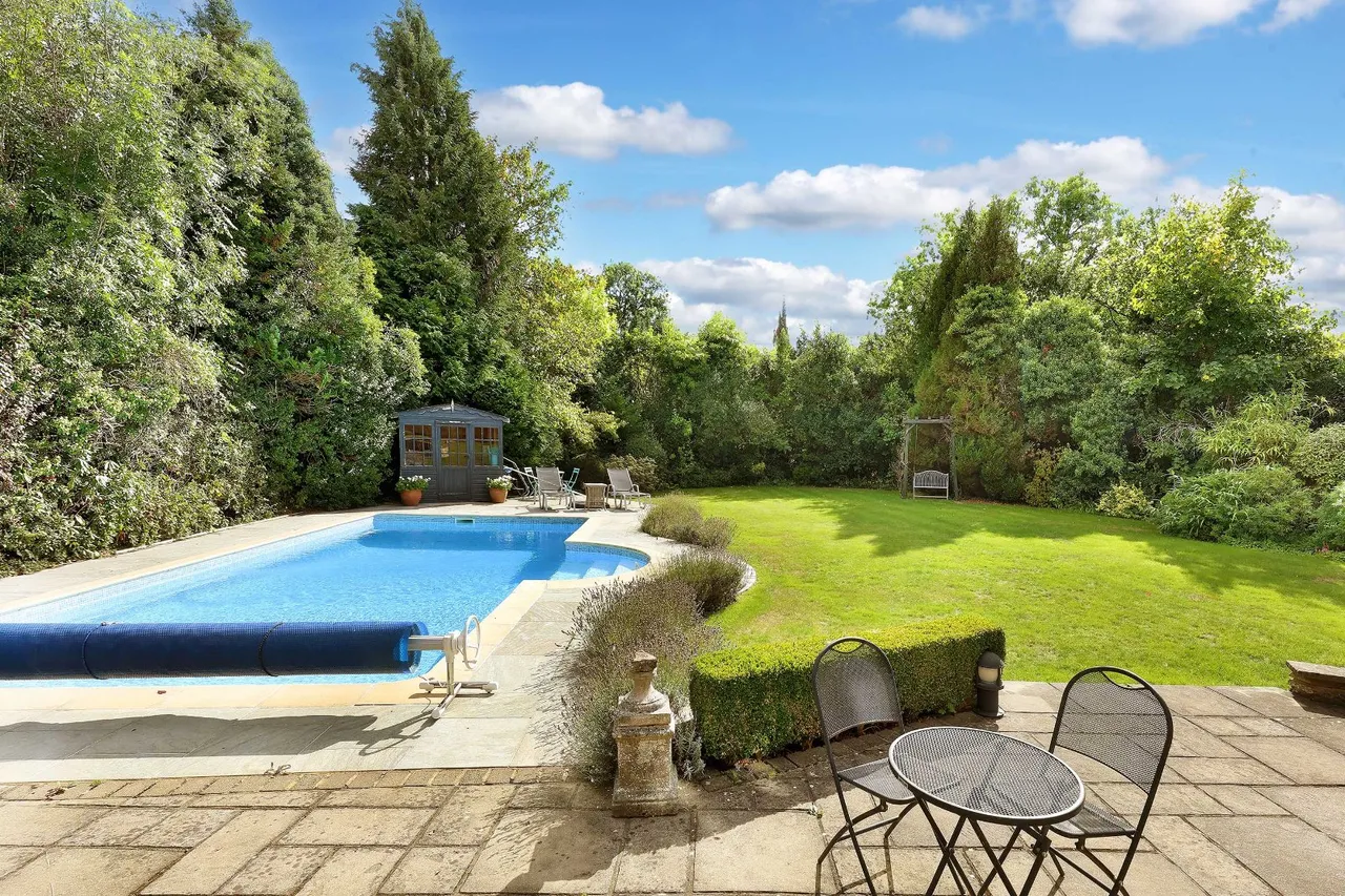 Bull Lane, Gerrards Cross, SL9, photo 22