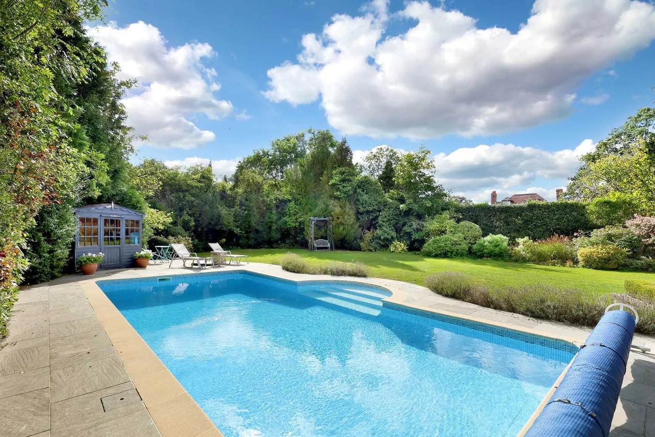 Bull Lane, Gerrards Cross, SL9, photo 21