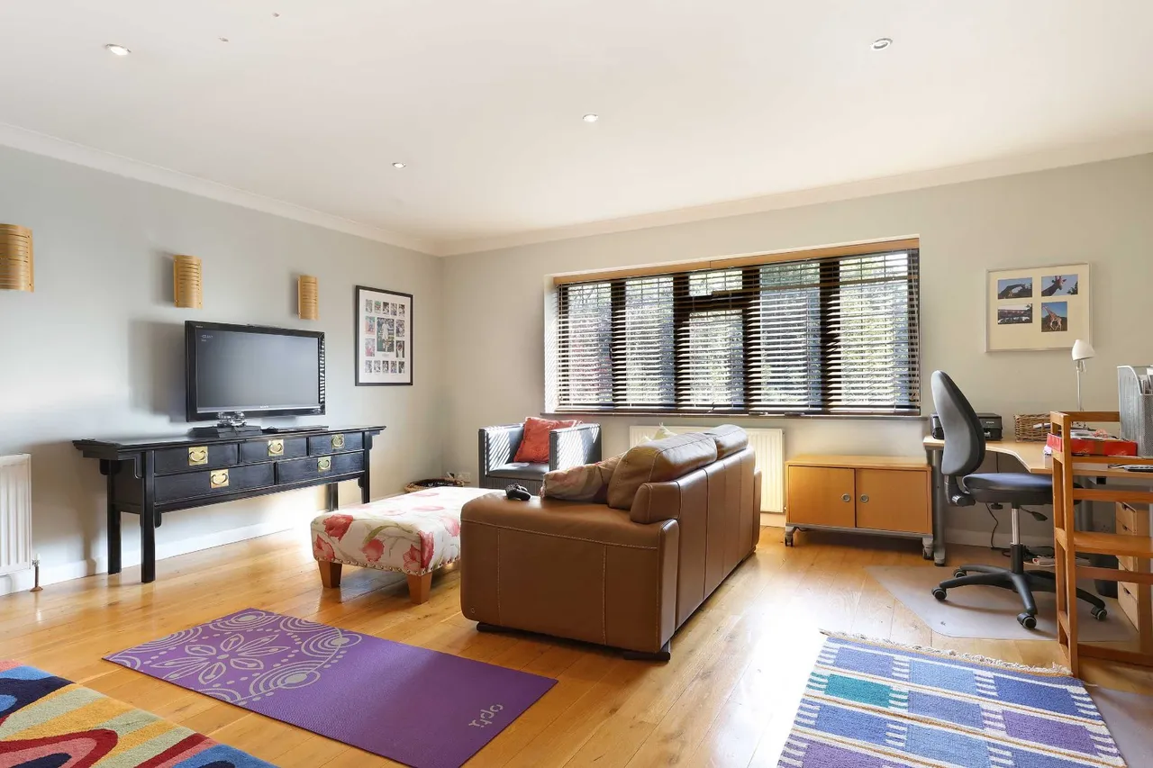 Bull Lane, Gerrards Cross, SL9, photo 9