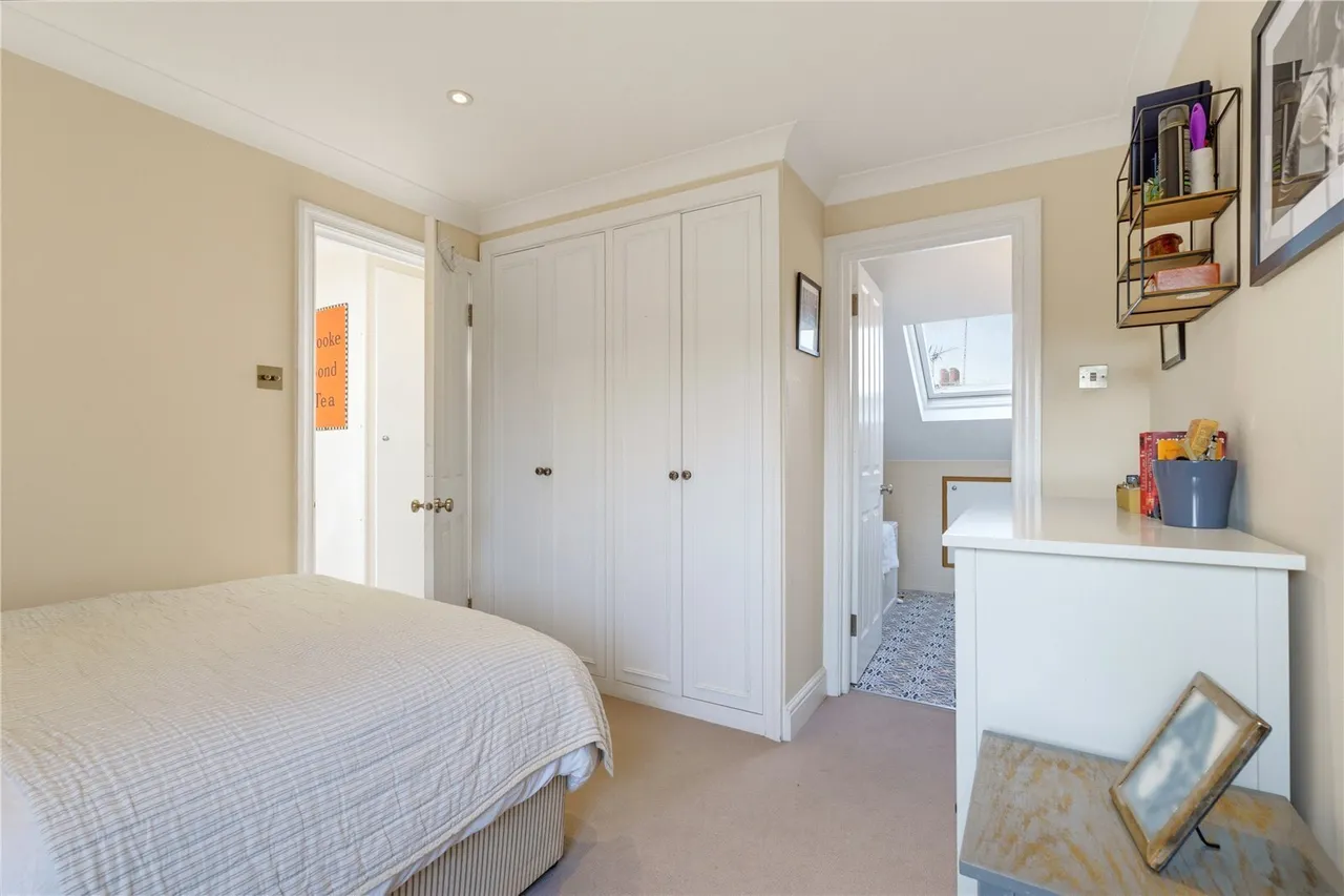 Marmion Road, London, SW11, photo 6