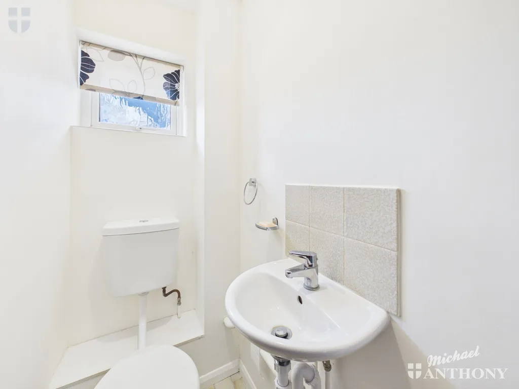 Eleanor Gardens, Aylesbury, HP21 7LT, photo 9