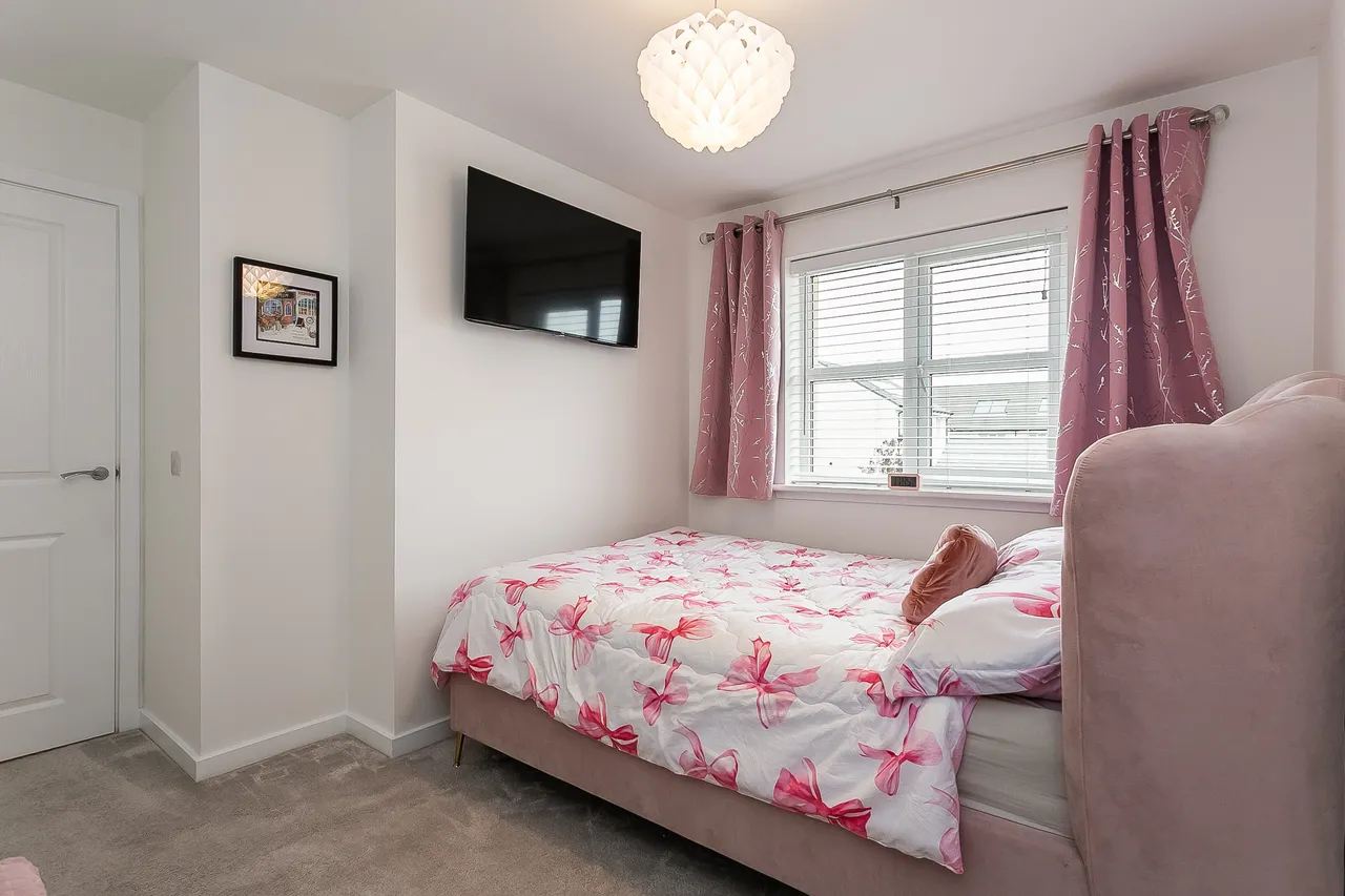 Torrance Place, Gilmerton, EH17, photo 18