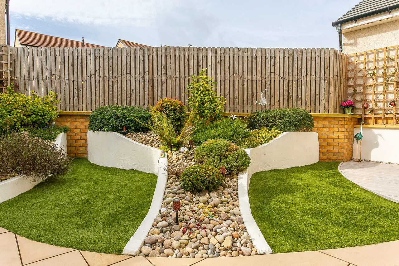 Torrance Place, Gilmerton, EH17, photo 30