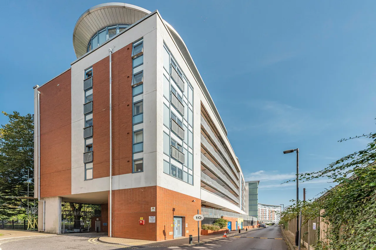 Meath Crescent, London, E2, photo 9