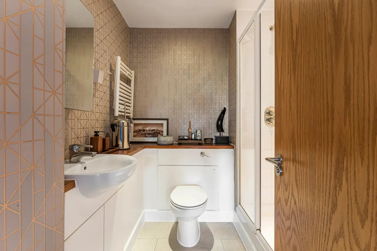 Meath Crescent, London, E2, photo 6