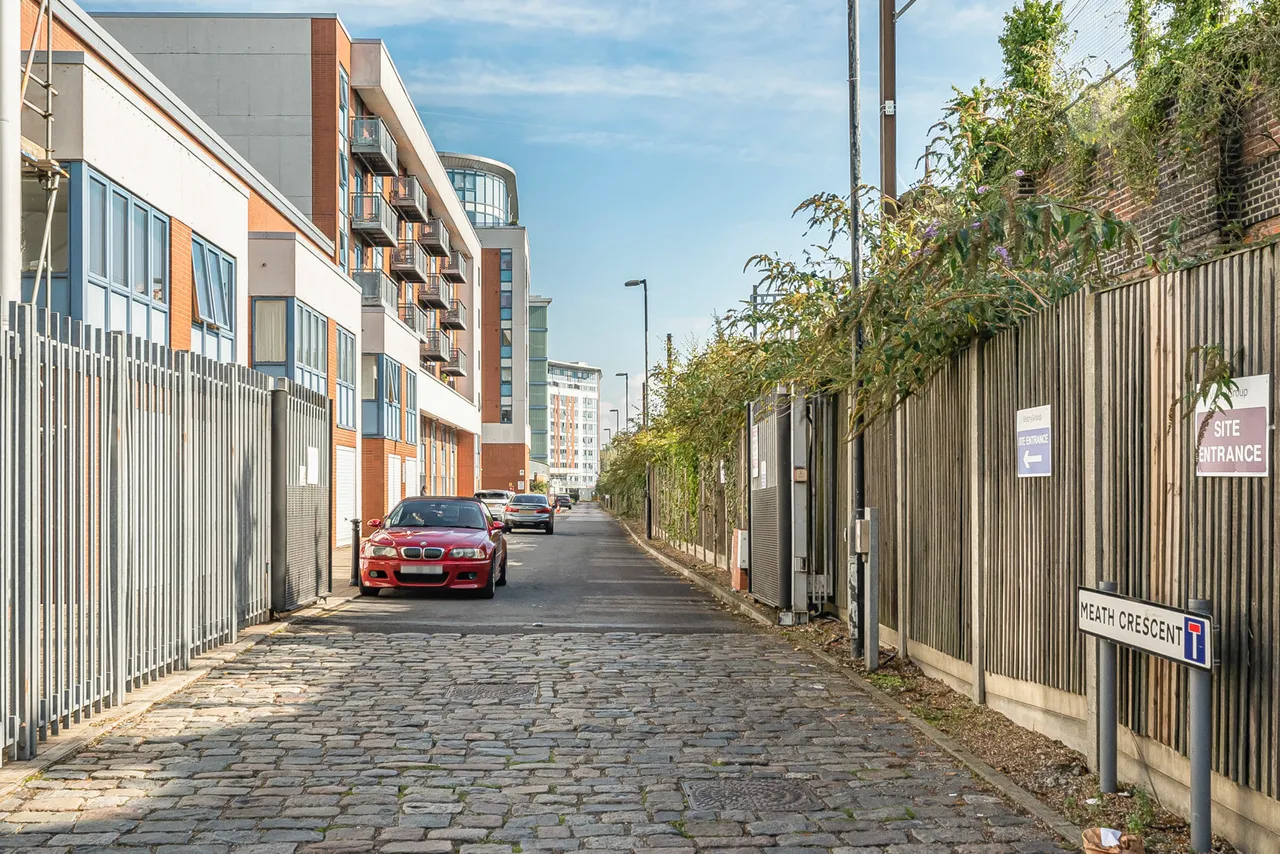 Meath Crescent, London, E2, photo 14
