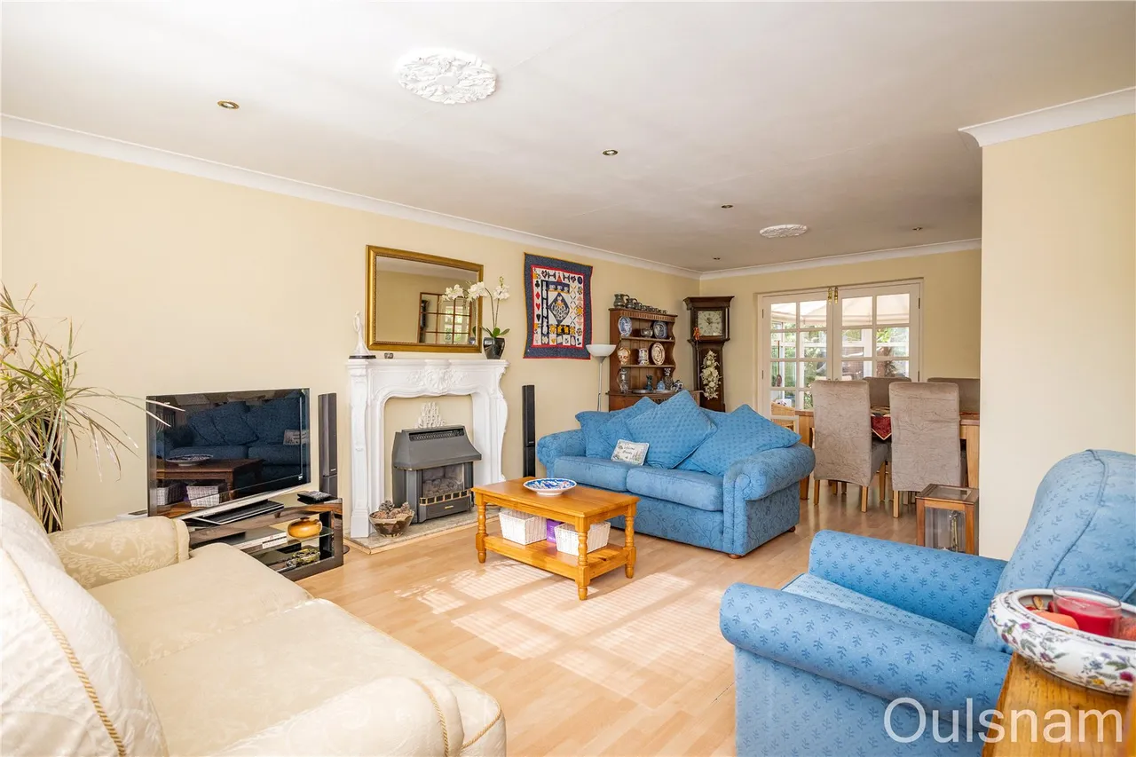 Churchfields Gardens, Bromsgrove, Worcestershire, B61 8DP, photo 2