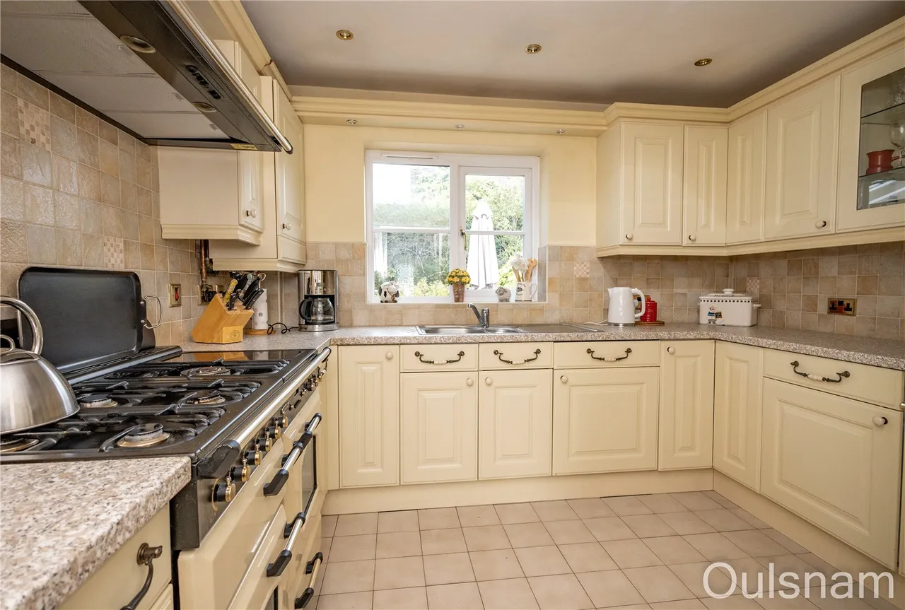 Churchfields Gardens, Bromsgrove, Worcestershire, B61 8DP, photo 4