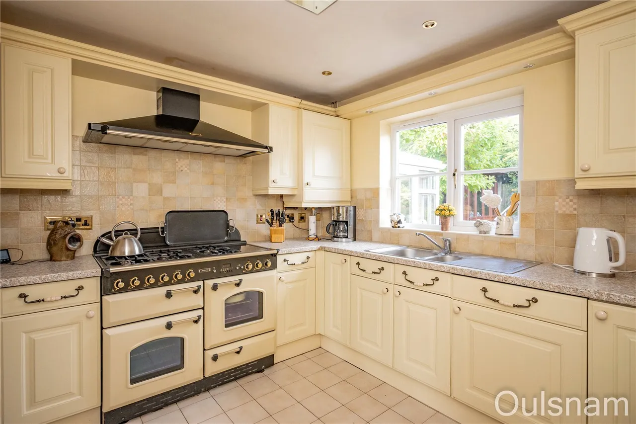 Churchfields Gardens, Bromsgrove, Worcestershire, B61 8DP, photo 5