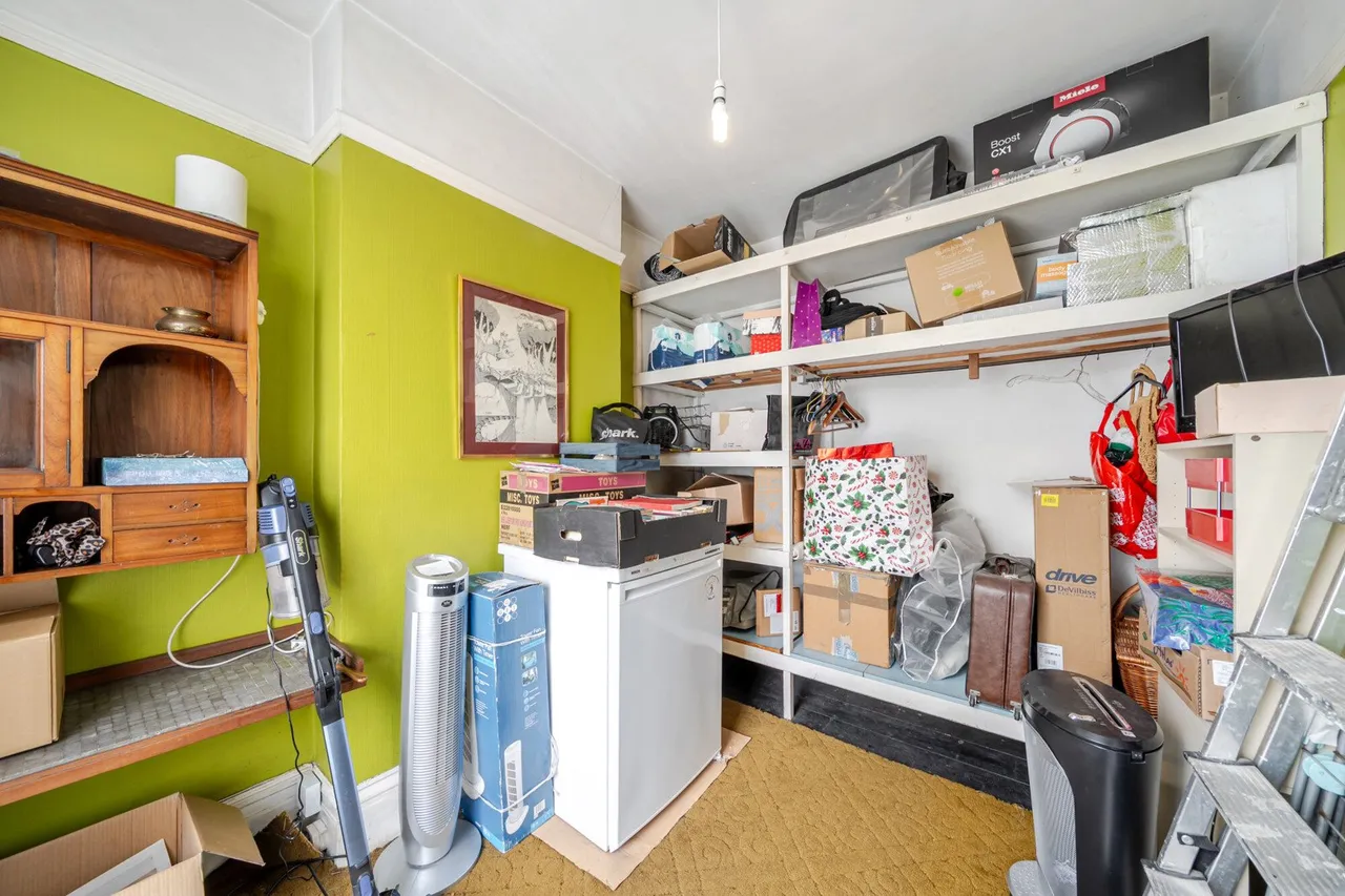 Shrewsbury Lane, SE18, photo 16