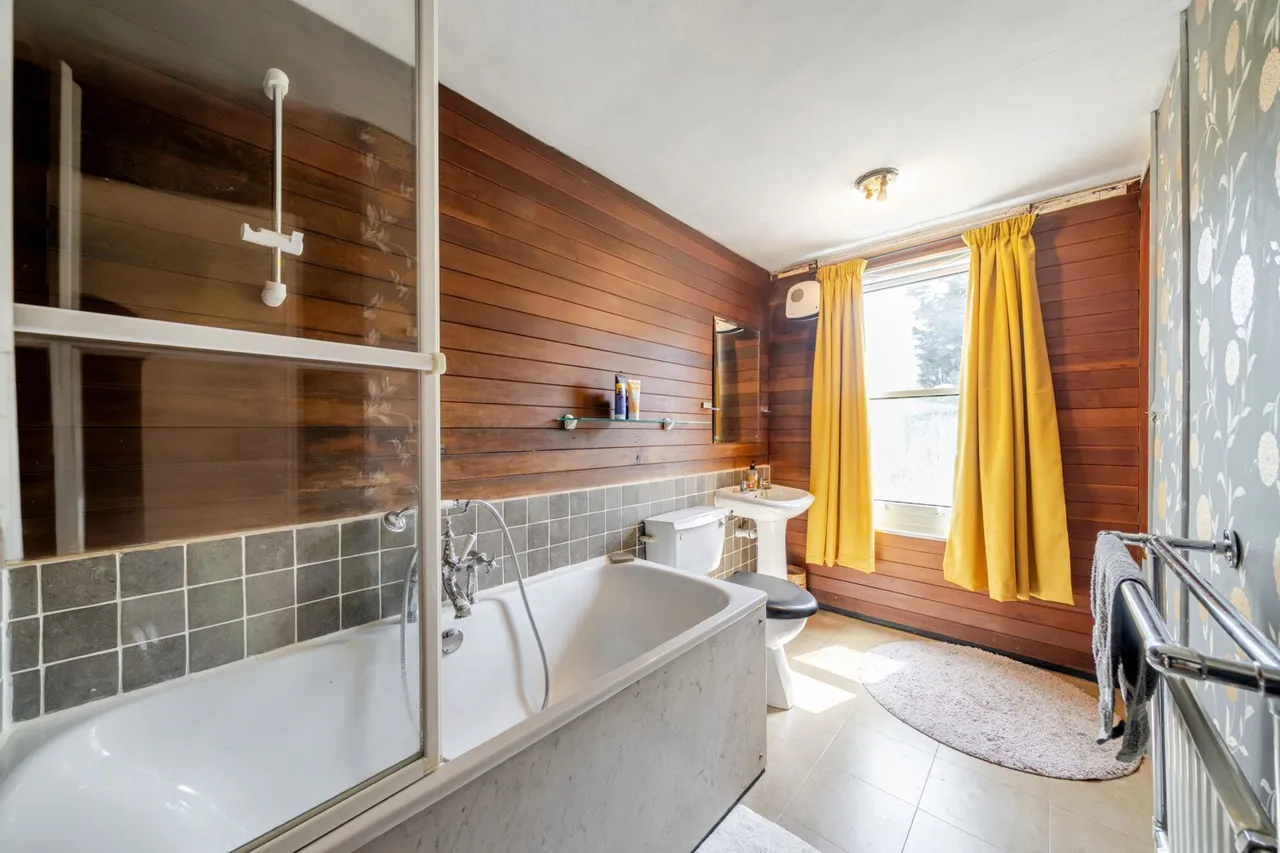 Shrewsbury Lane, SE18, photo 6