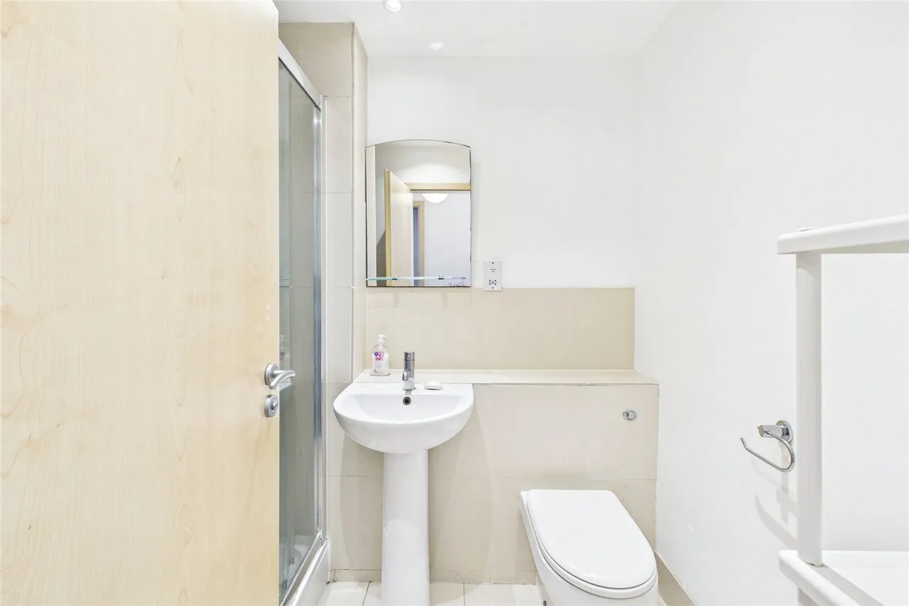 Guernsey Grove, London, SE24, photo 9