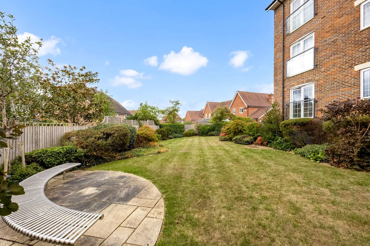 The Boulevard, Horsham, RH12, photo 4