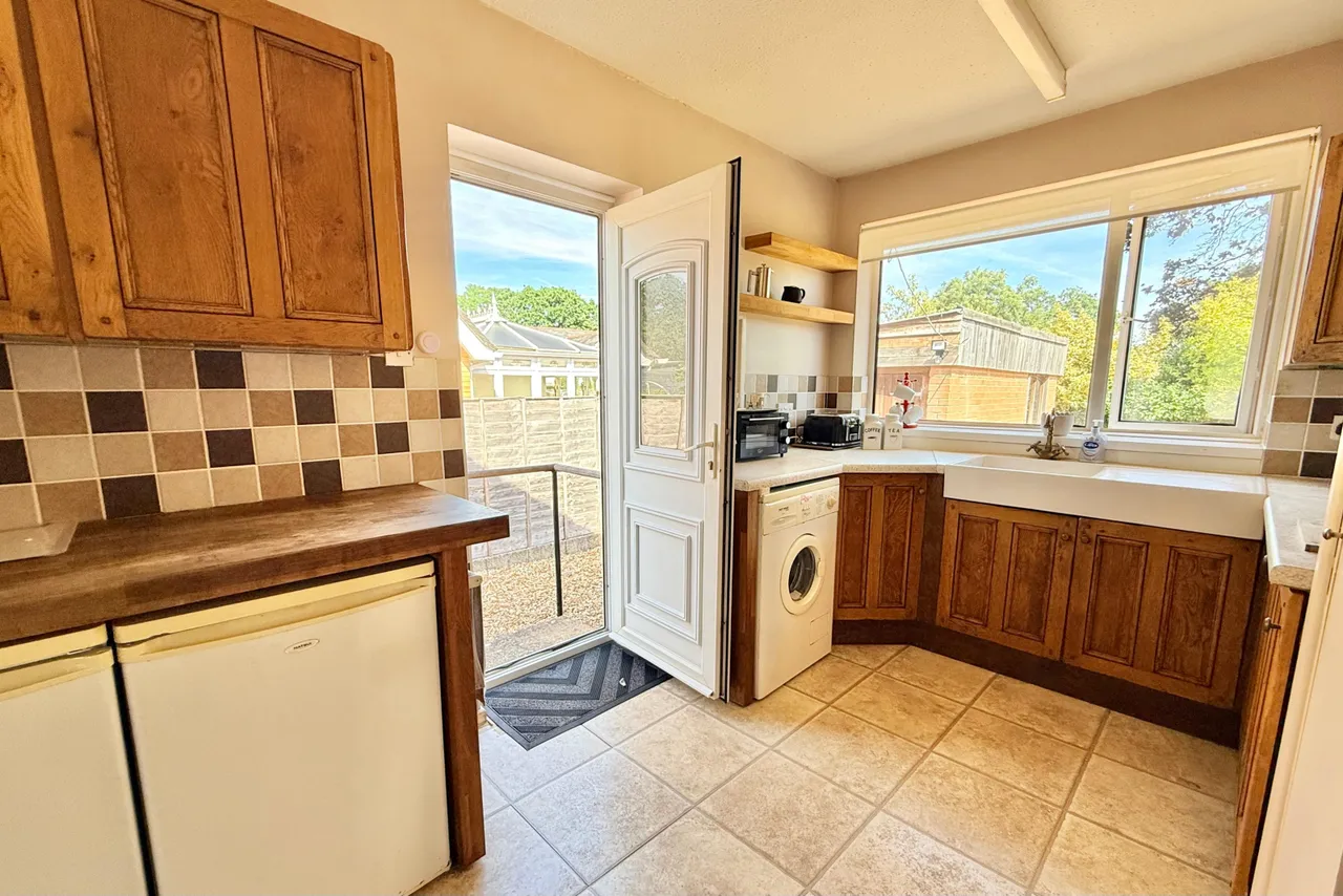 Lake Road, Verwood, BH31, photo 7