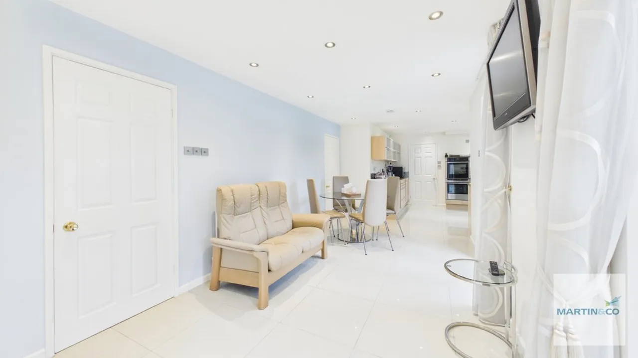 Sir Alfreds Way, Walmley, photo 10