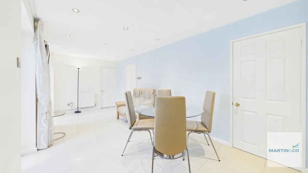 Sir Alfreds Way, Walmley, photo 11