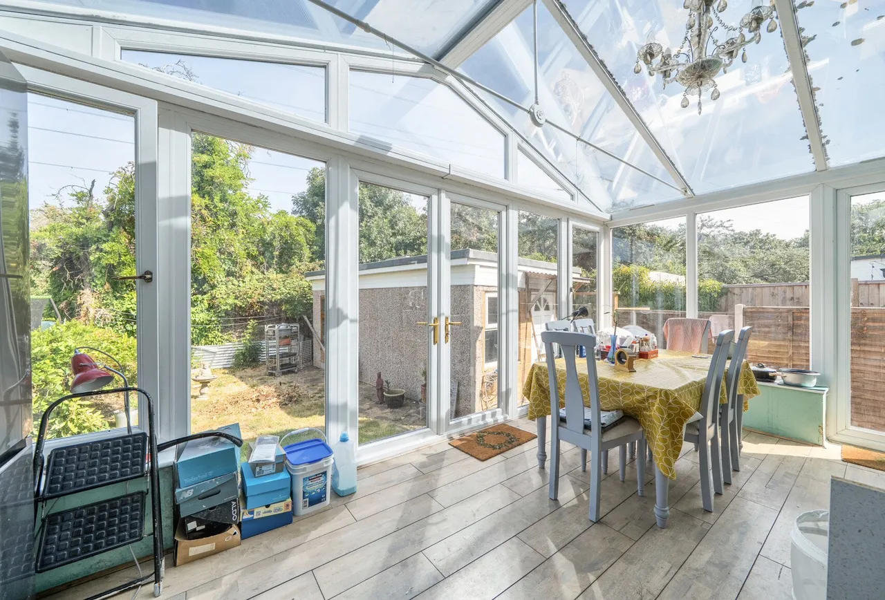 Brockenhurst Avenue, Worcester Park, KT4 7RG, photo 9