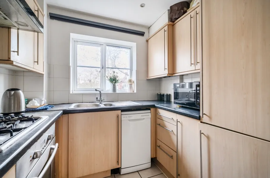 Wey Road, Weybridge, KT13, photo 12