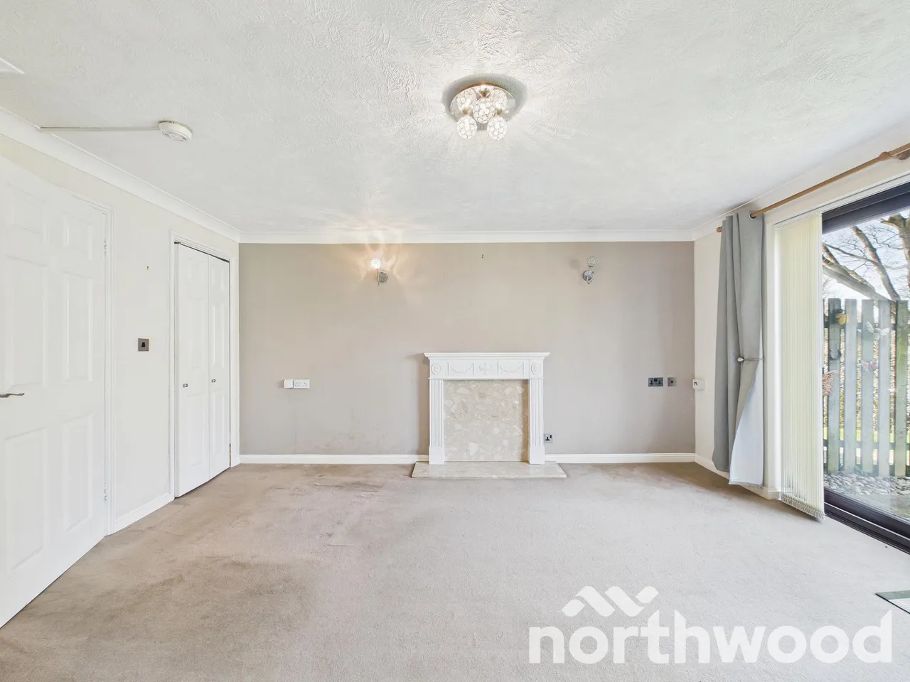 Loudon Way, Ashford, TN23, photo 4