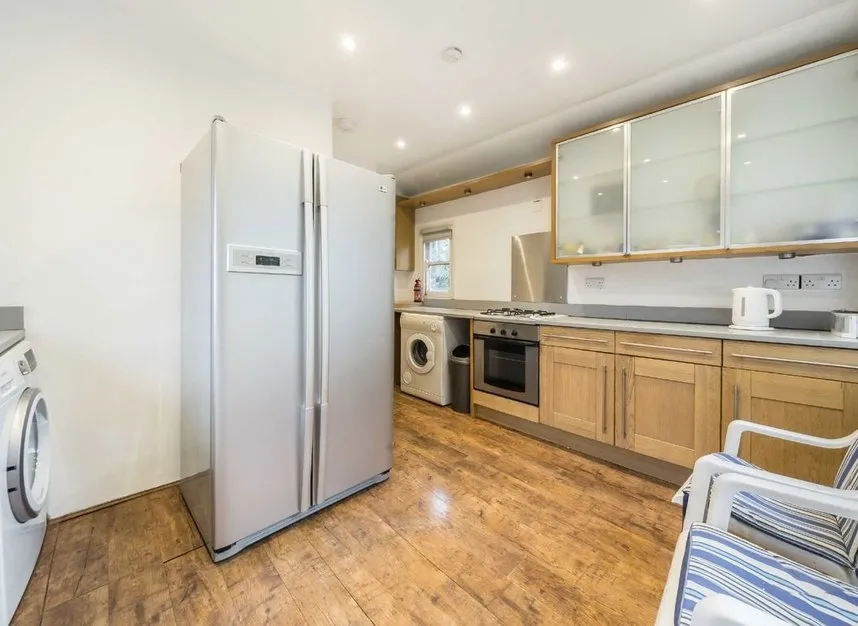 Station Road, Hendon, NW4, photo 2