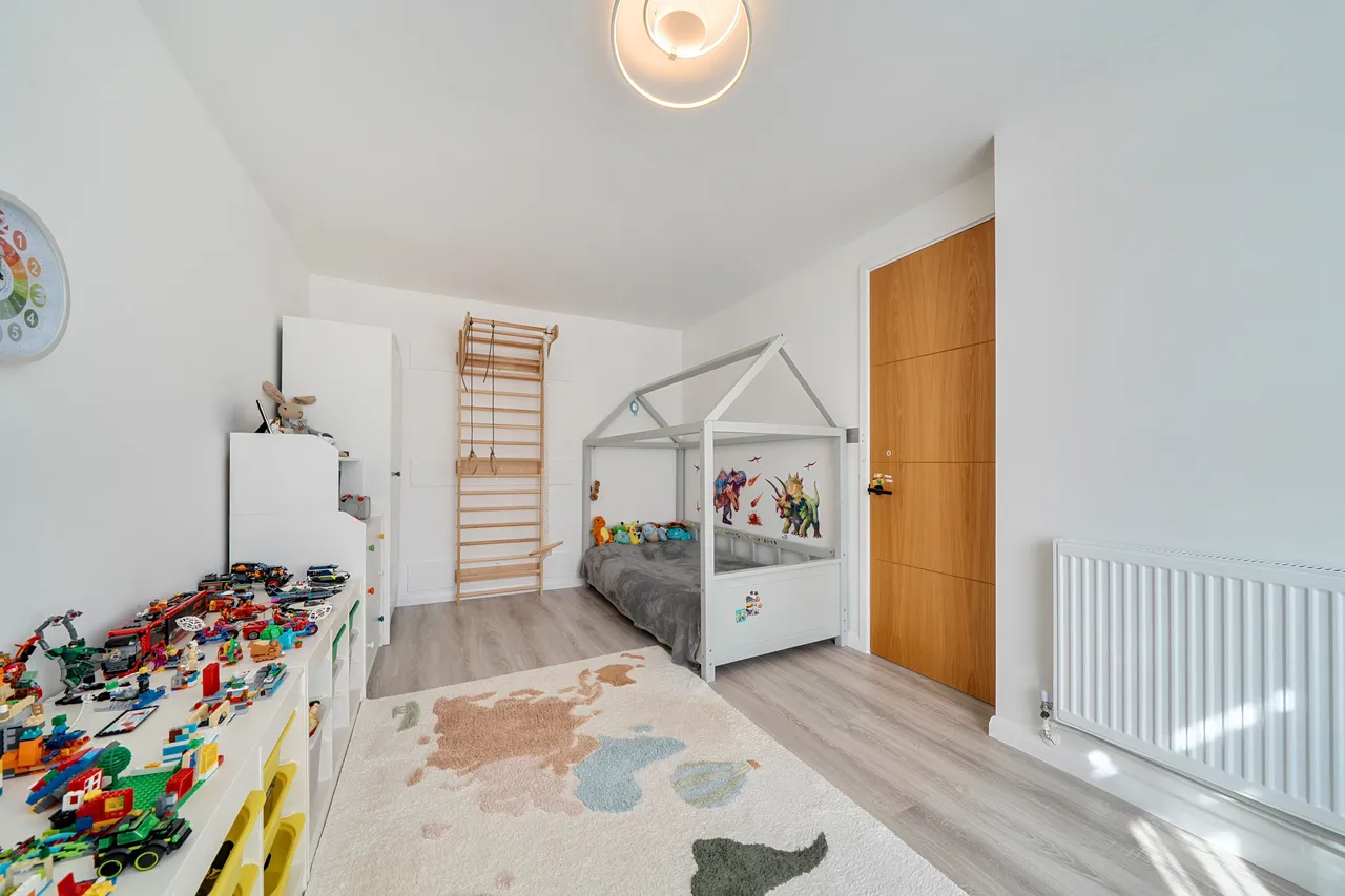 Serrin Way, Horsham, RH12, photo 19
