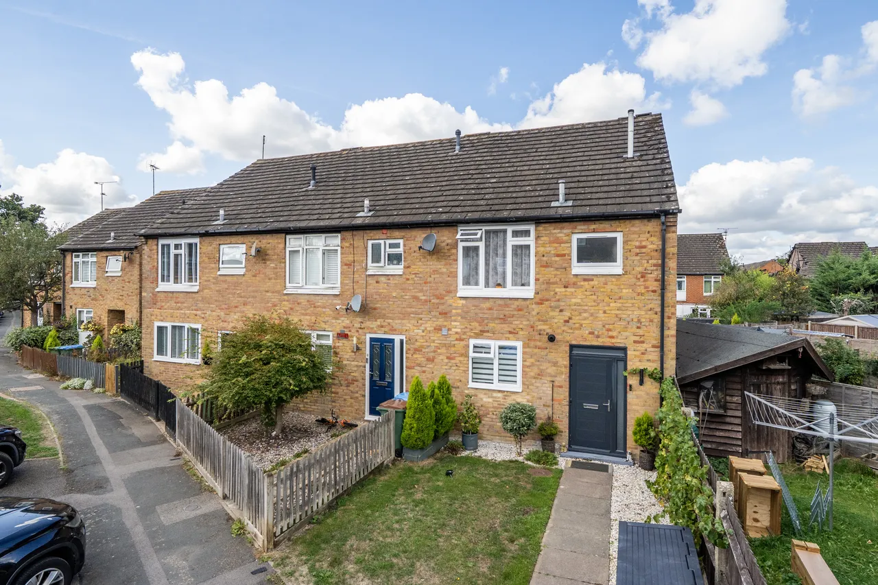 3 bed house for sale, Serrin Way, Horsham, RH12