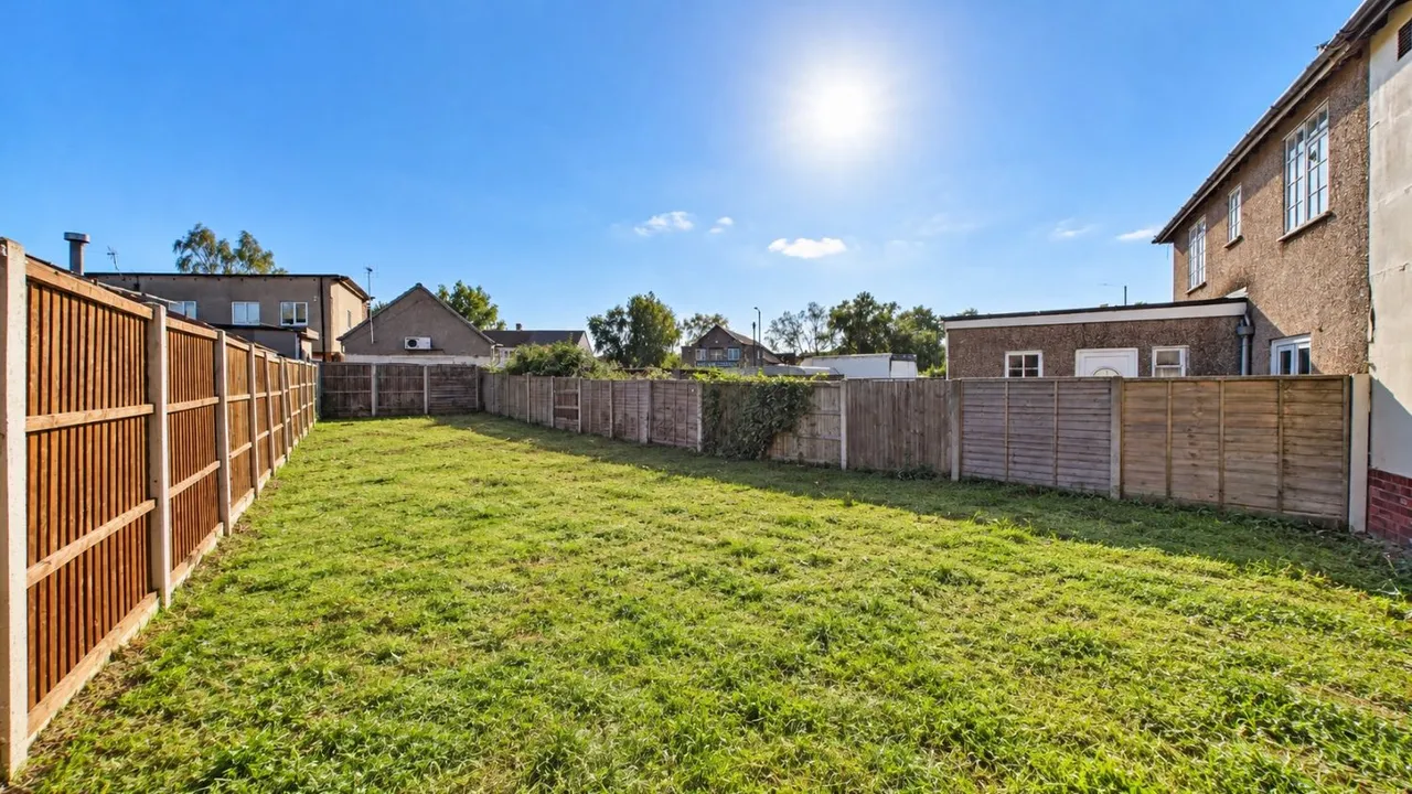 Aberconway Crescent, New Rossington, DN11, photo 4